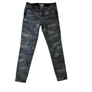 Democracy Jeans  Women's Sz 10 Grey Camoflauge  Denim AB Technology